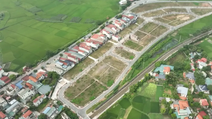 Người dân sắp có thể nộp ảnh sổ đỏ photo qua VNeID